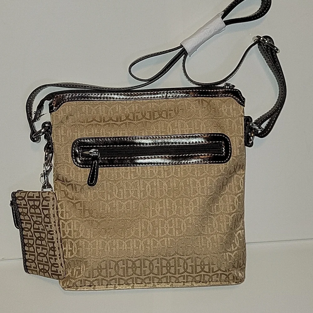 Giani Bernini Signature Crossbody Shoulder Bag NWT